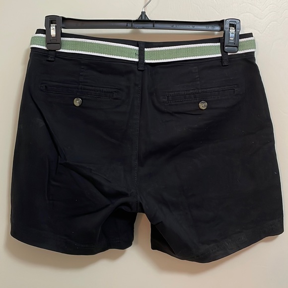 COPY - Dockers shorts size 6 with D Ring Belt - Picture 2 of 9